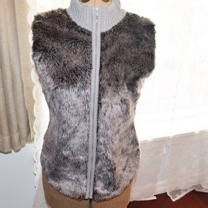 Doll sweater jacket without sleeves size Medium